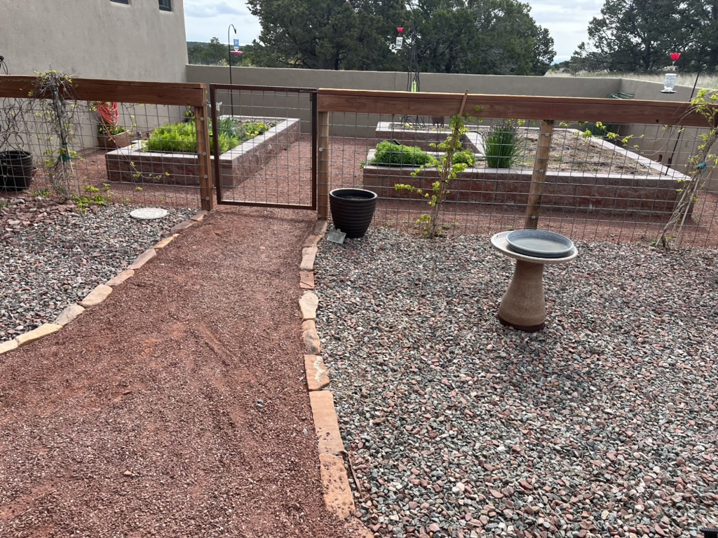 Ranch Style Entry Gate